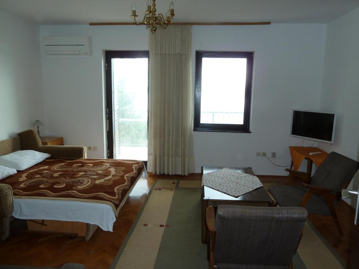 Apartment Nada 1 Ядраново Екстериор снимка